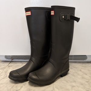 Authentic Hunter Waterproof Huntress Boot.